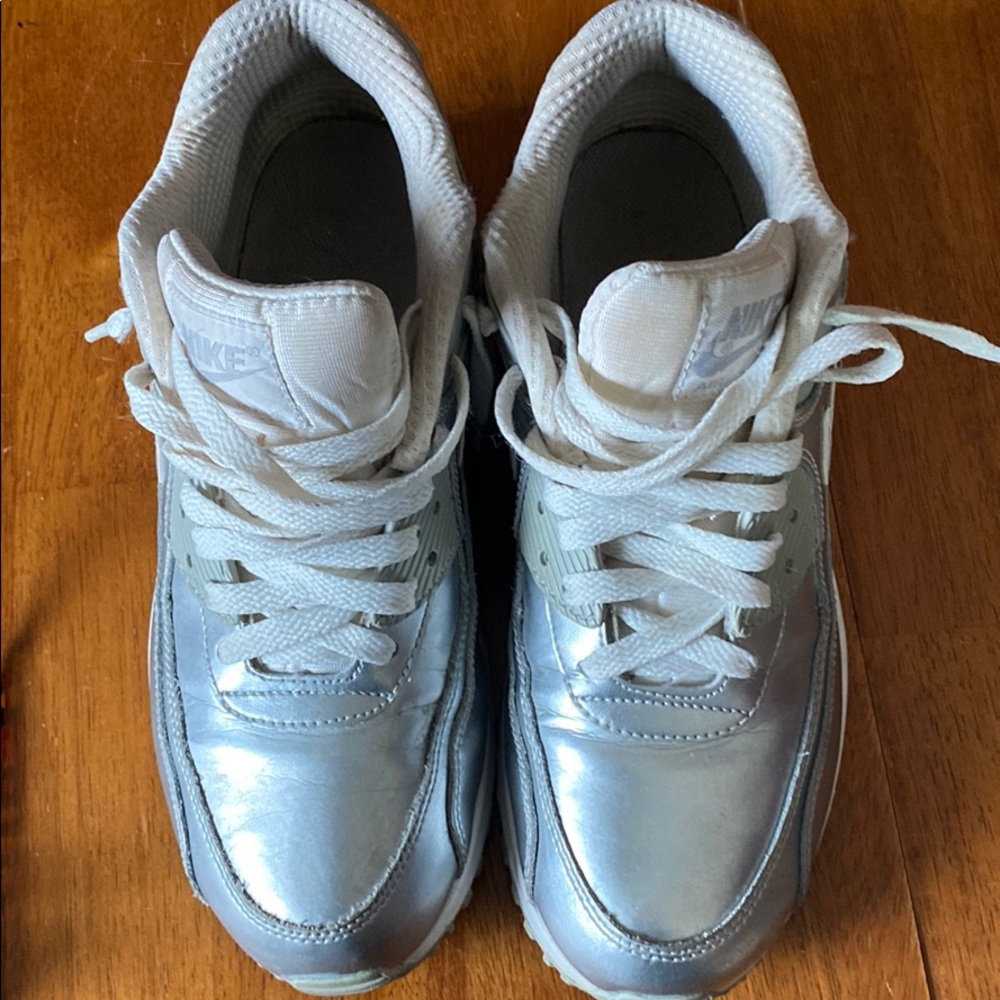 Nike Air Max size 7 youth